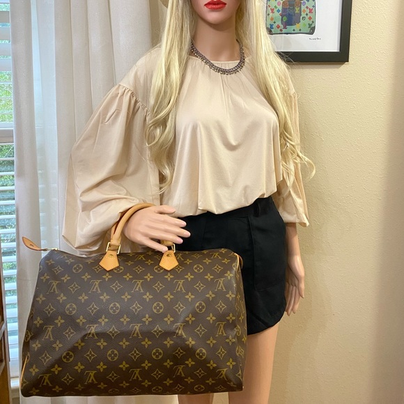 Louis Vuitton Monogram Speedy 40 - Picture 2 of 15